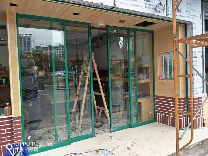 水果店玻璃自动好色先生成人APP下载